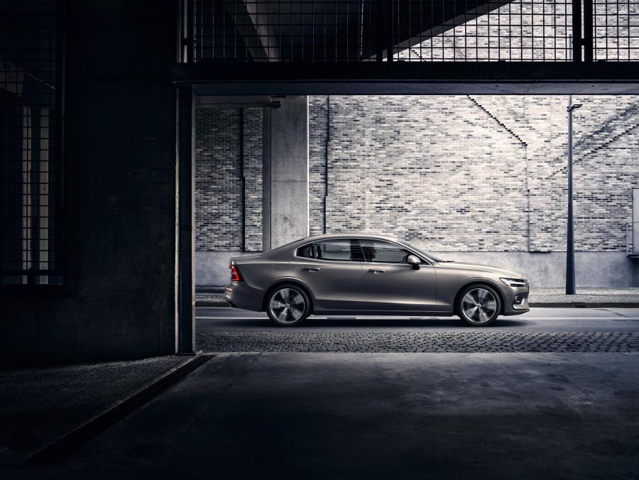  Volvo S60 T6 Inscription 2018 года  (WW) (фото 10 из 65)